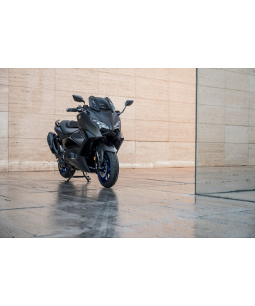 Vente de SCOOTER YAMAHA TMAX TECH MAX  2025 en Guadeloupe